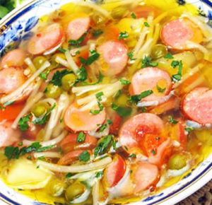Вермишелевый суп с сосисками | Кулинарные рецепты / Very-stylish